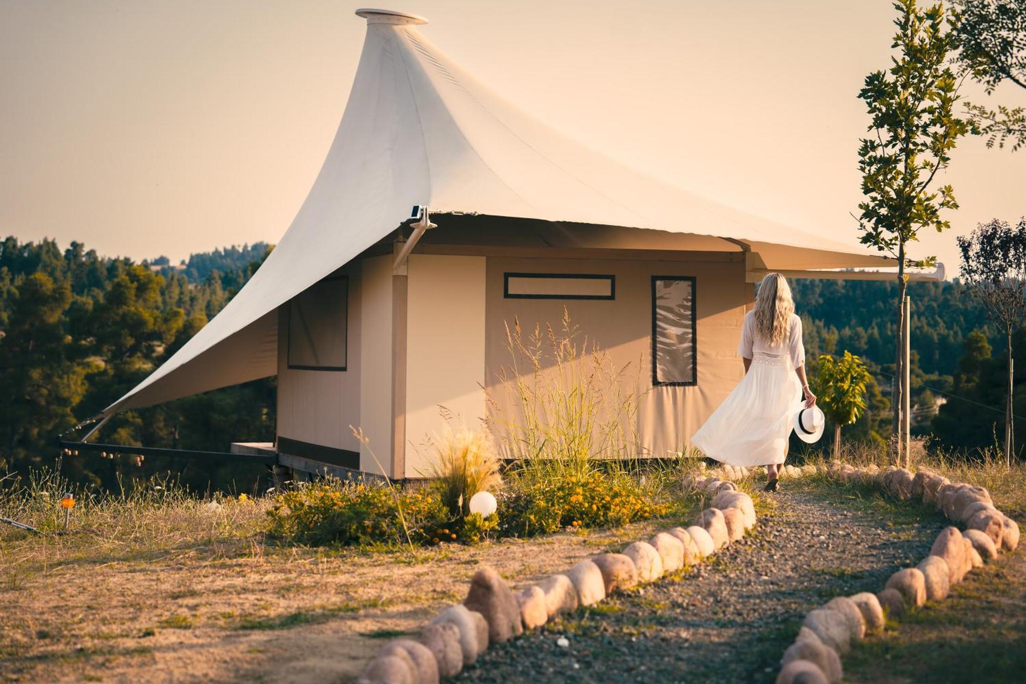 Ihousevillage Polychrono