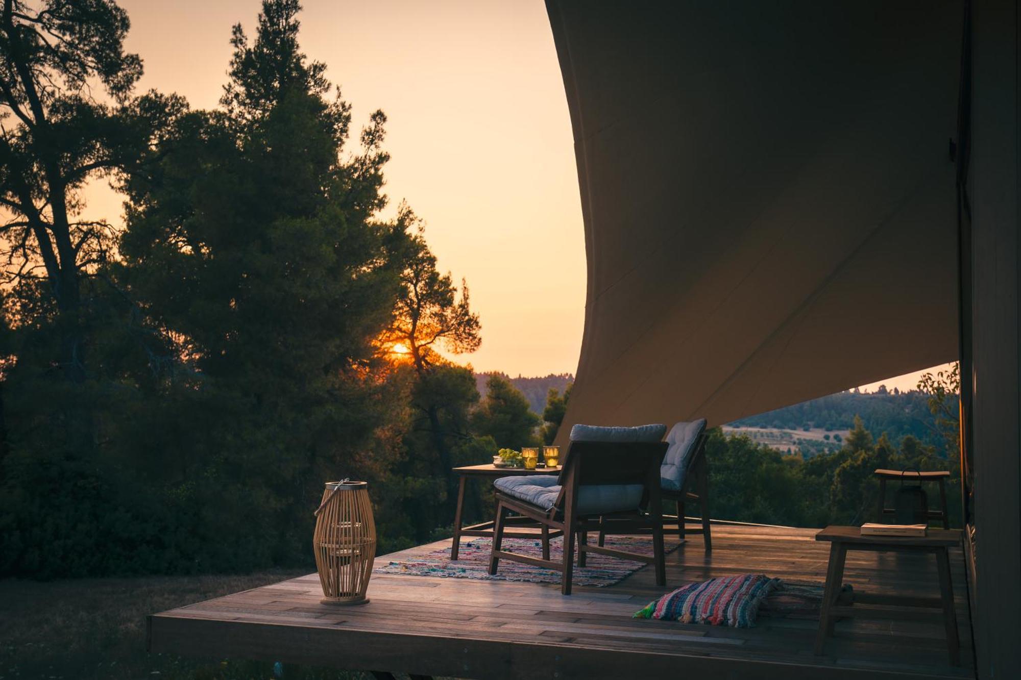 Ihousevillage Polychrono